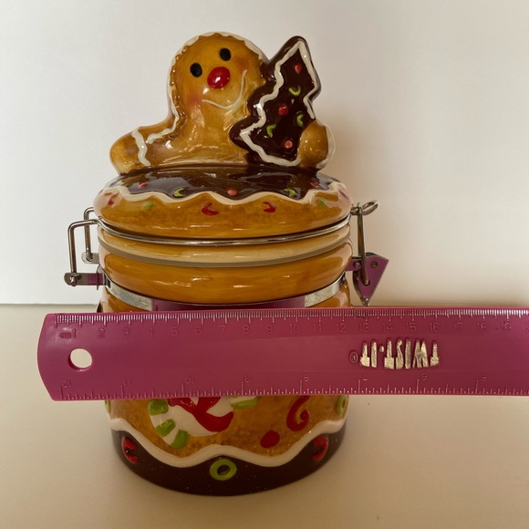 Gingerbread Canister w hinge lid NEW see pics - Picture 5 of 6